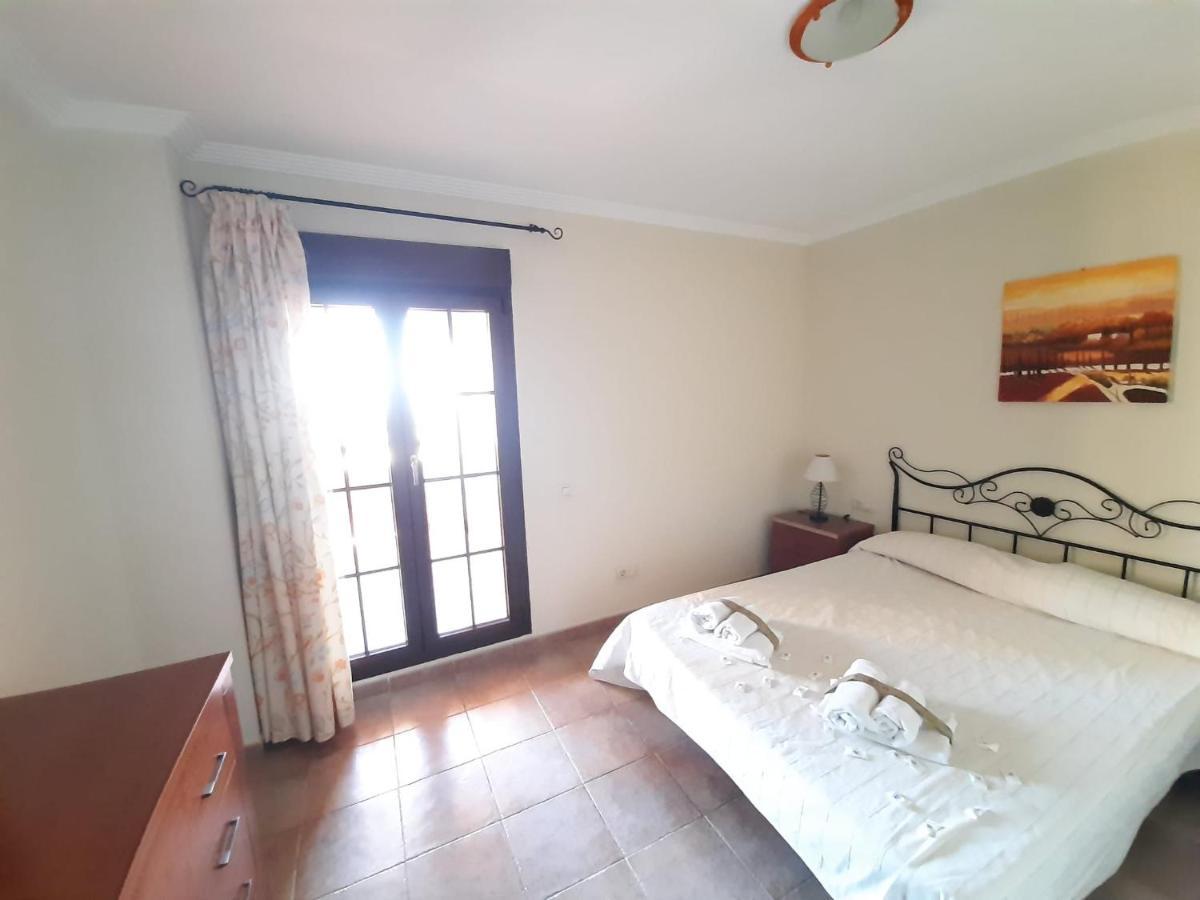 Apartamento 2 Dormitorios.Urb Playa Verde Isla Canela Eksteriør billede