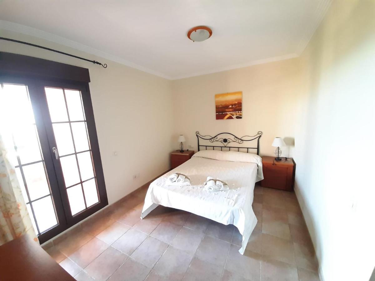 Apartamento 2 Dormitorios.Urb Playa Verde Isla Canela Eksteriør billede